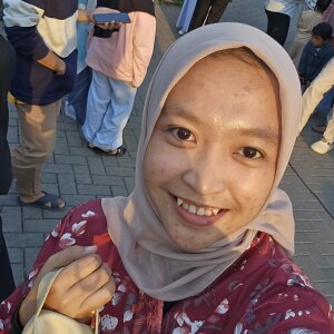 Raina Azzahra Afranella 